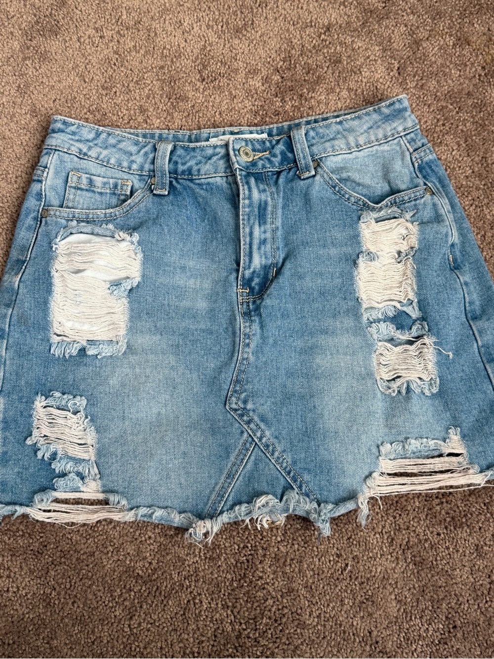 Denim BVD Los Angeles distressed denim mini skirt light wash Y2K raw hem size S